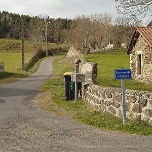 Hébergement de vacances Gîtes De La Berthe, Lantriac